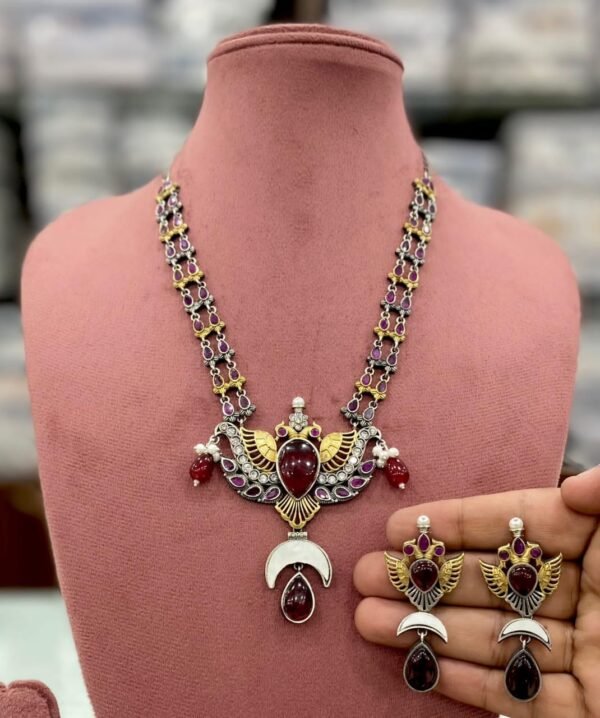 royal wings stone necklace set