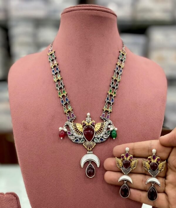 royal wings stone necklace set
