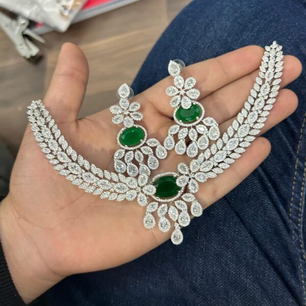 emerald elegance diamond necklace set